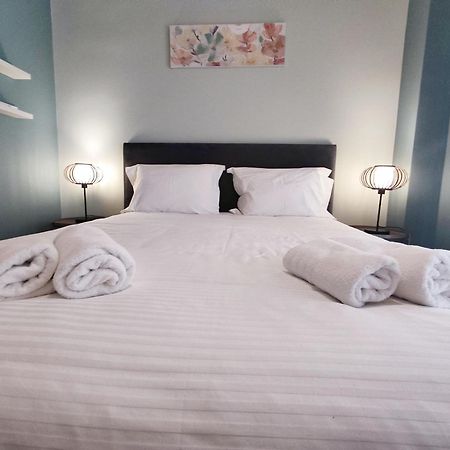 Stylish Urban Apartment By Yha Athens Ngoại thất bức ảnh