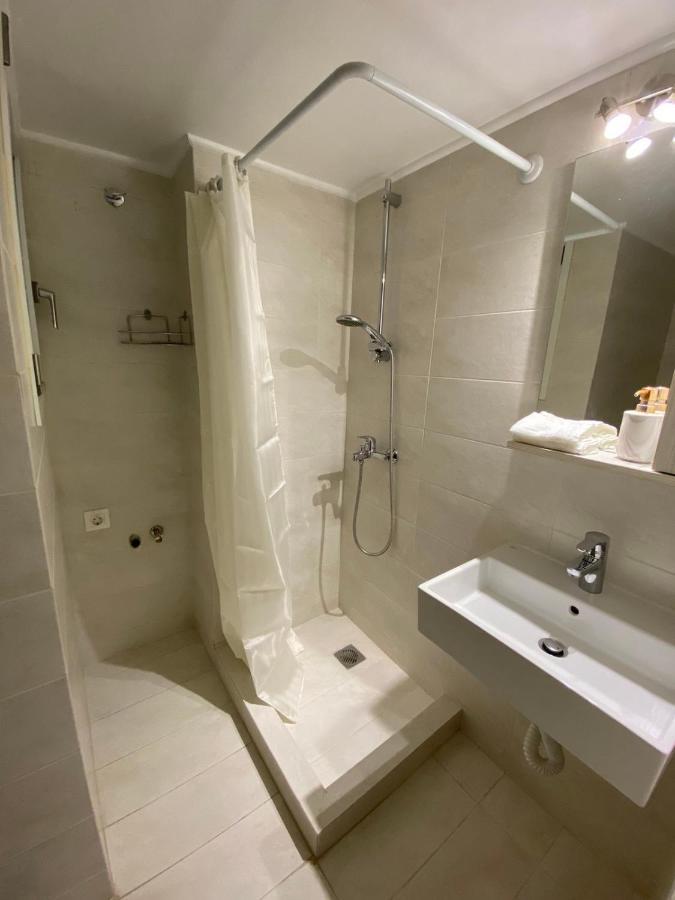 Stylish Urban Apartment By Yha Athens Ngoại thất bức ảnh